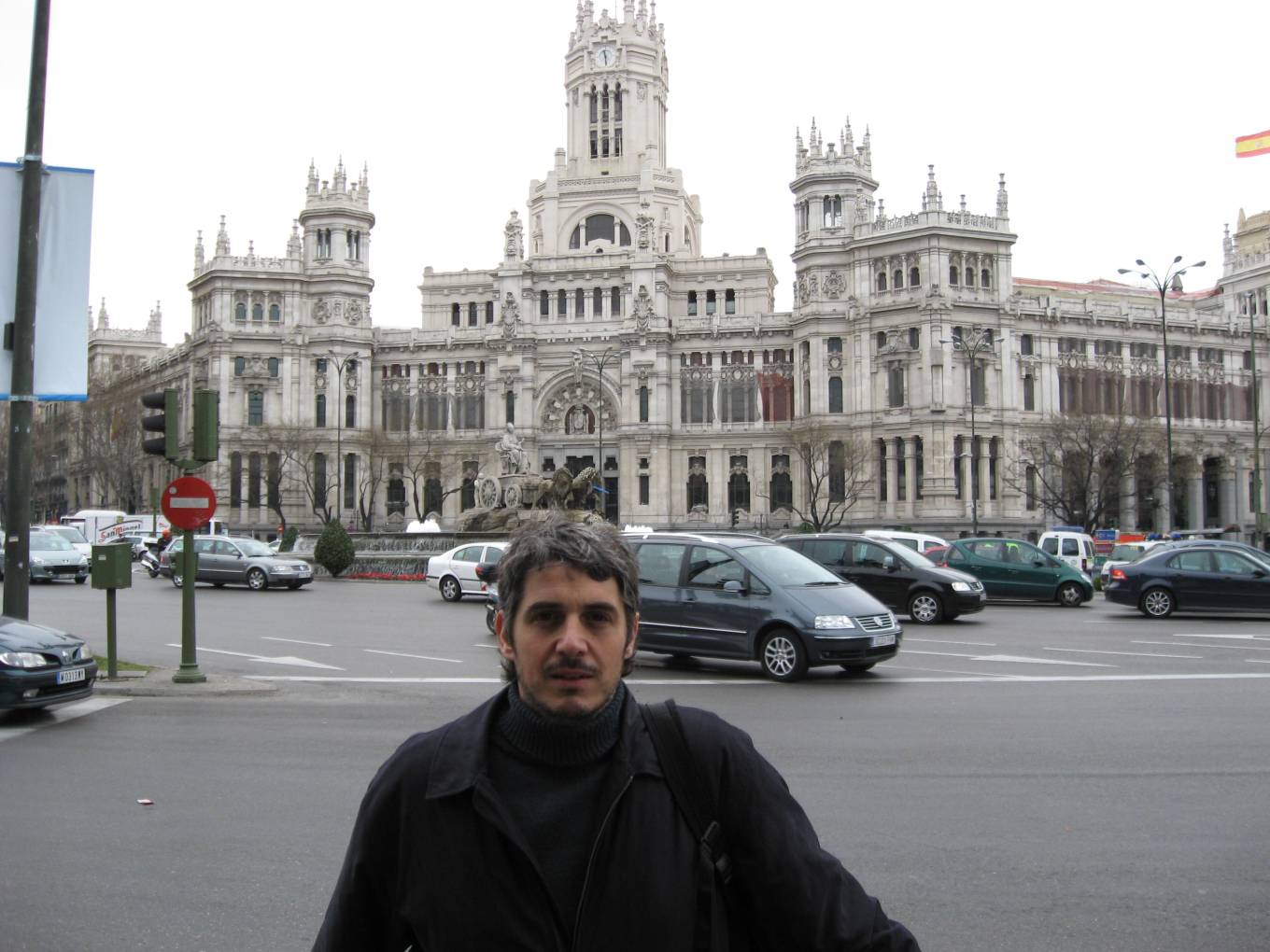 IMG_0661 De fondo "La Cibeles" y el palacio comunal de Madrid