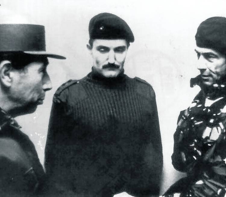 Rendicion-Mario-Menendez-Jeremy-Moore_CLAIMA20120614_0032_19